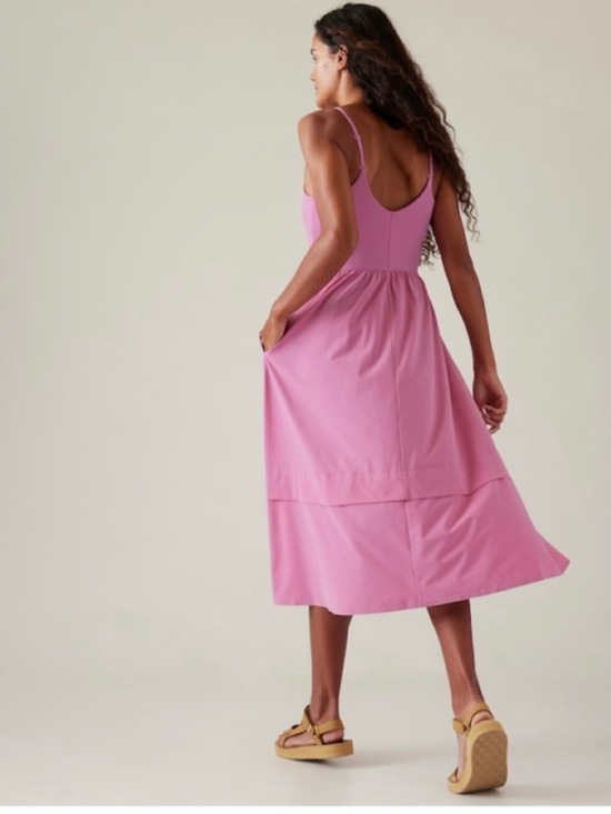 Athleta Elation V-Neck Hybrid Dress Midi Shelf Bra Pink SPF Athletic - Picture 2 of 8